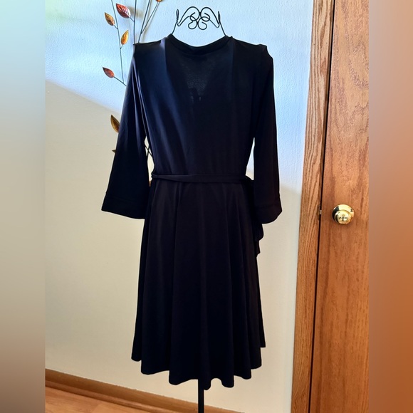 NWT black Torrid half sleeve wrap dress - Picture 2 of 4